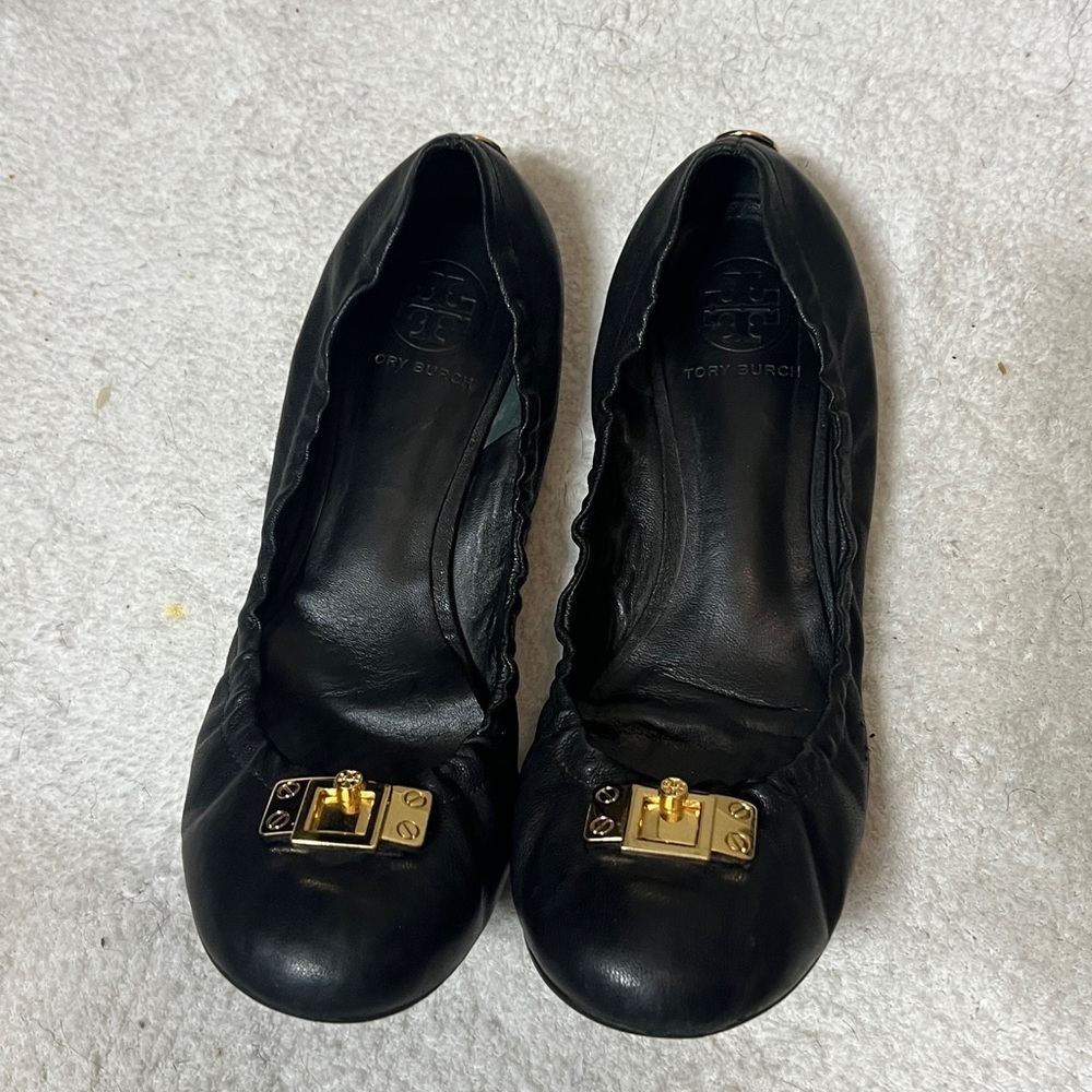 Tory Burch ballet Flat Shoes Sz 9 Black Leather Gold Lock Buckle summer fall